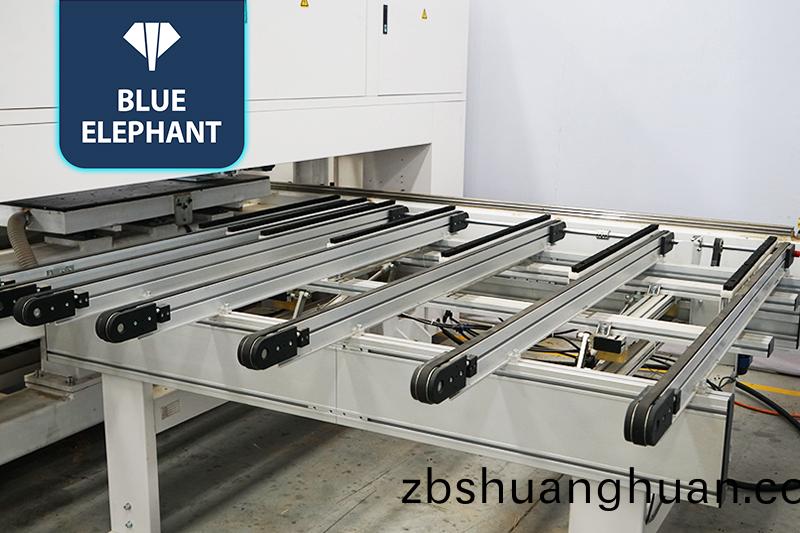 自動(dòng)(dong)換刀六麵鑽